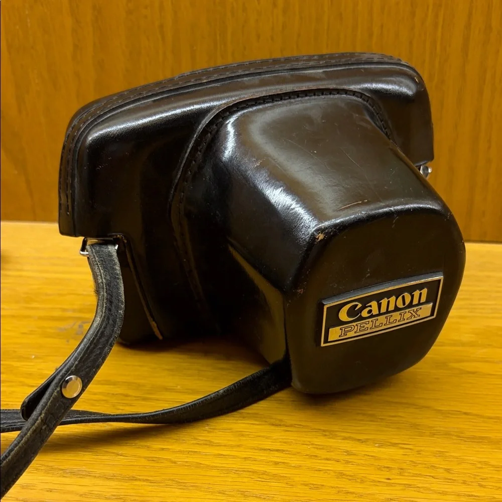 Canon Pellix Film Camera - Silver & Black - Picture 3 of 3